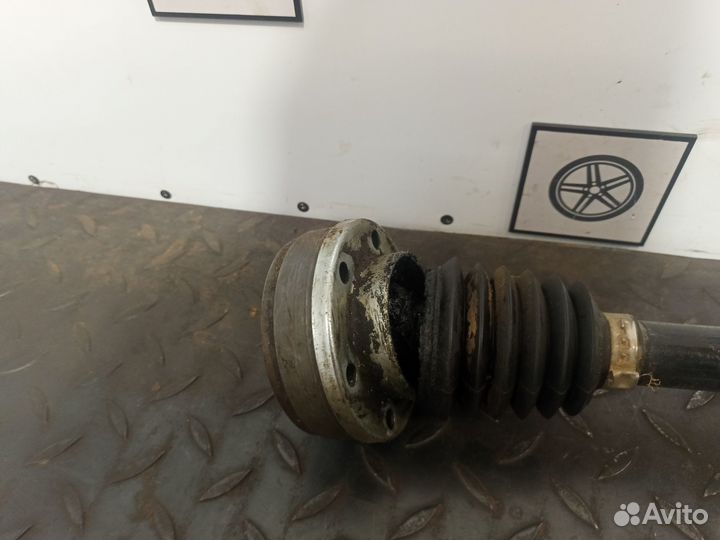 Полуось передняя левая для VW Polo HB 2009-2017