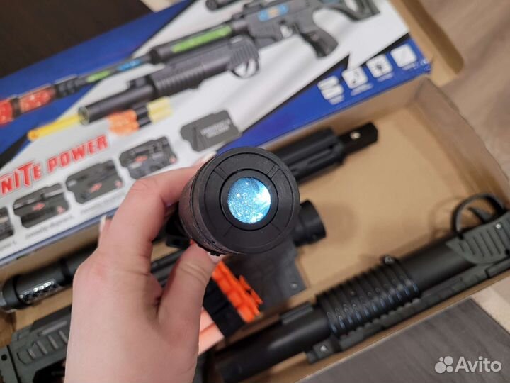 Новое оружие детское, свет /музыка