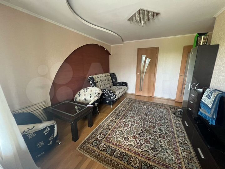 2-к. квартира, 60 м², 3/9 эт.