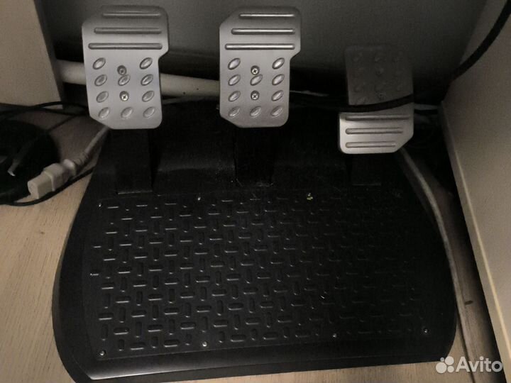 Руль thrustmaster feedback pro