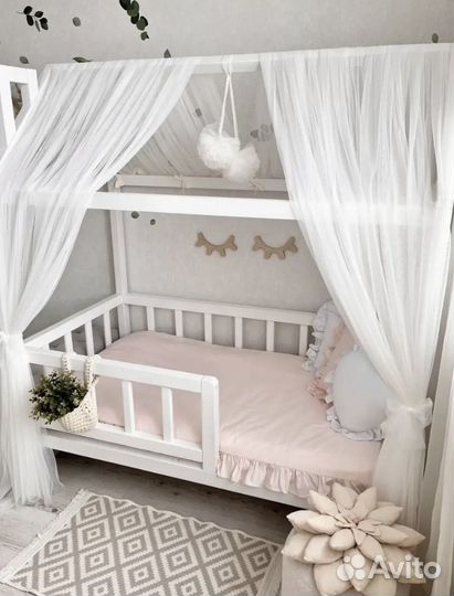 Балдахин на кровать домик