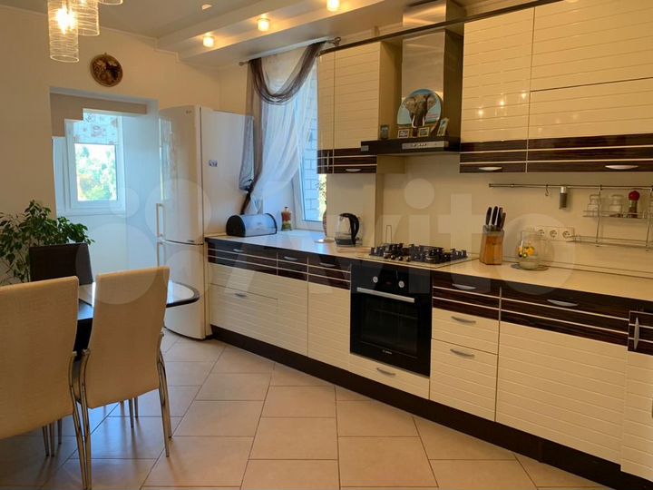 4-к. квартира, 127,8 м², 5/11 эт.