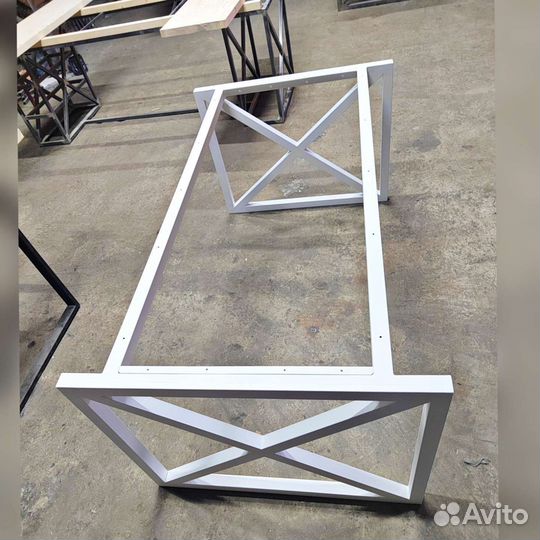 Компьютерный стол, игровой стол