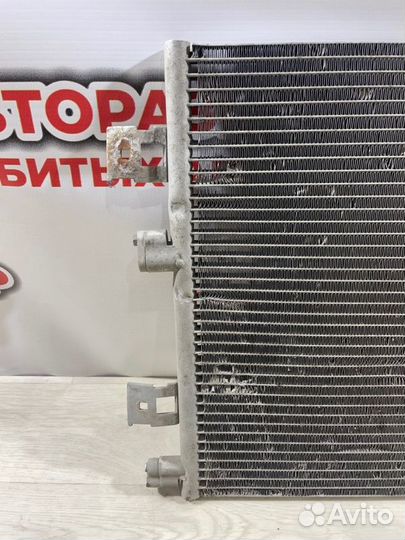 Радиатор кондиционера Renault Sandero 2013