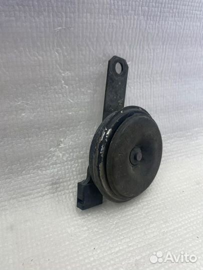 Сигнал звуковой передний правый Toyota Camry