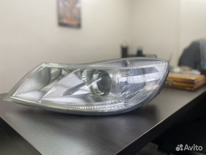 Фара левая Skoda octavia a5