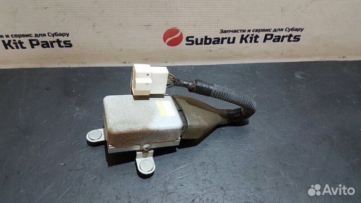Блок управления топливным насосом Subaru Impreza