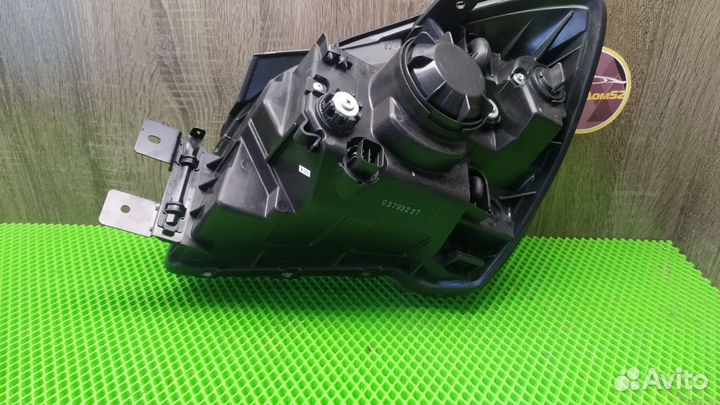 Фара правая Kia Sportage 2 рестайлинг 08-10