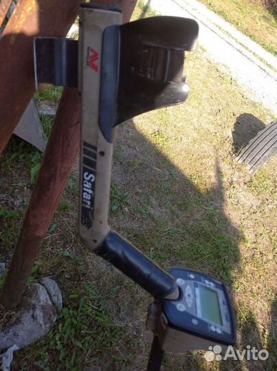 Металлоискатель minelab safari
