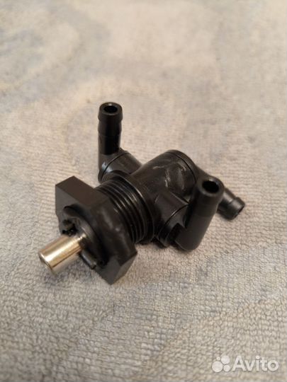 Кран топливный на гидроцикл Sea Doo, 3-х ходовой