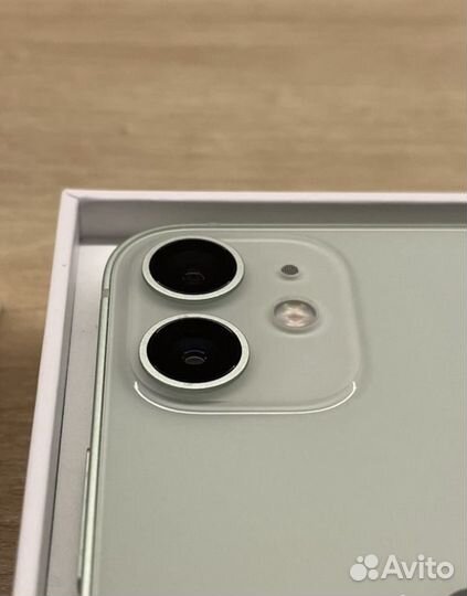 iPhone 12, 64 ГБ
