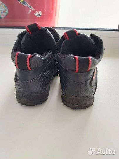 Ботинки кожанные 30 размер