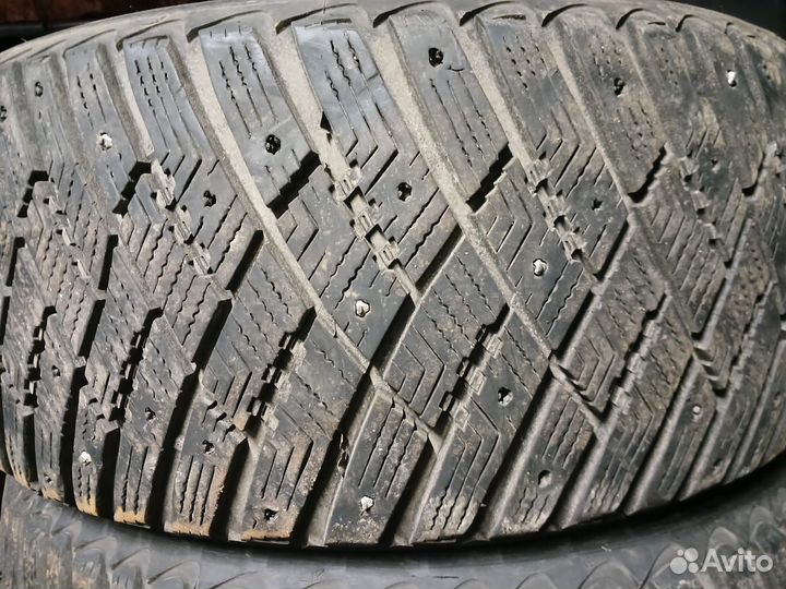 Goodyear Ultra Grip Ice Arctic 2 245/45 R18