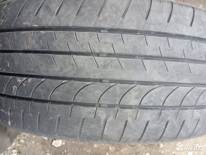 Bridgestone Dueler H/L 33A 235/55 R20