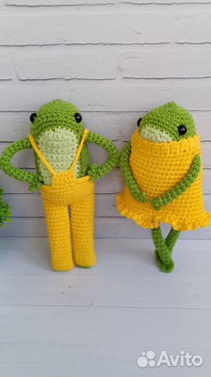 Вязаная лягушка