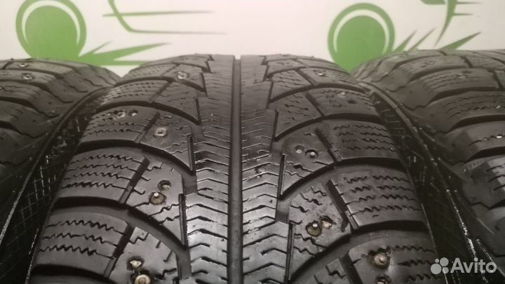 Gislaved Nord Frost 5 215/65 R16