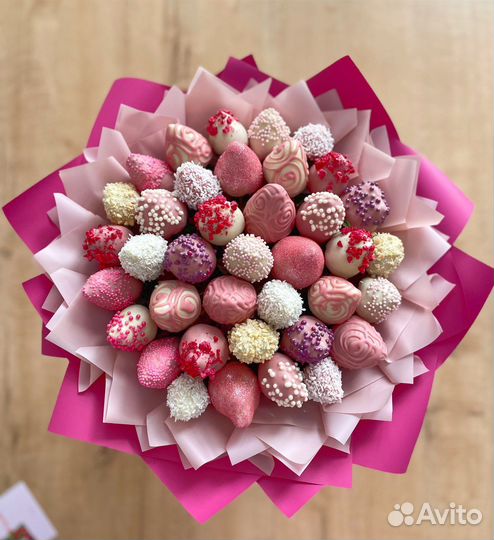 Клубничные ягодные букеты клубника в шоколаде