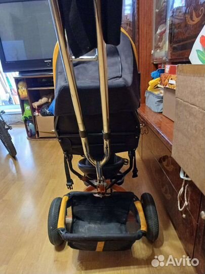 Детский велосипед с ручкой