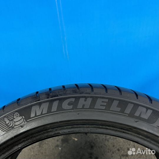 Michelin Pilot Sport 4 245/40 R19 98Y