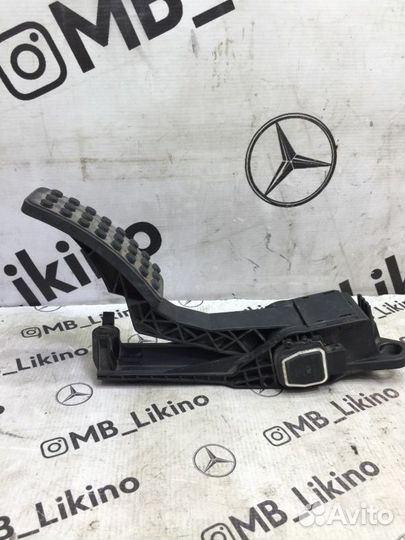 Педаль газа Mercedes-Benz Ml W164