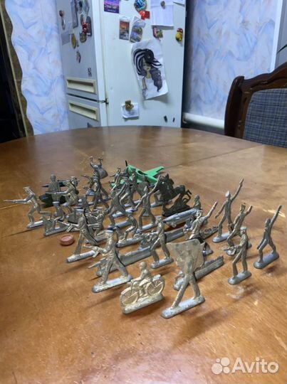 Солдитики оловянные