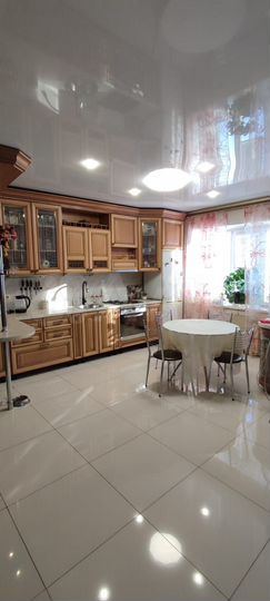 Коттедж 260 м² на участке 40 сот.