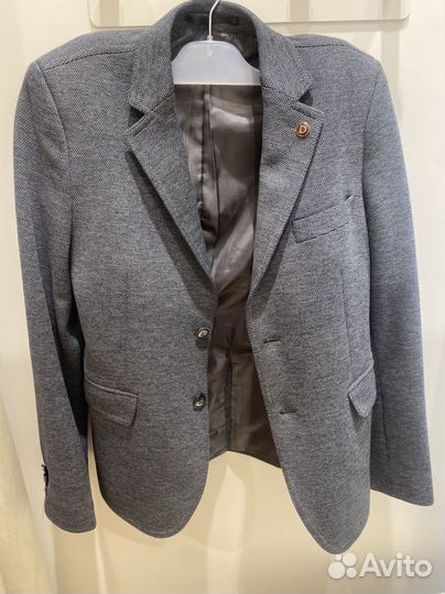 Пиджак на мальчика школьный