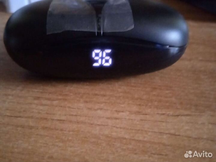 Беспроводные наушники новые