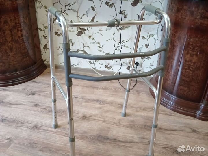 Ходунки для взрослых