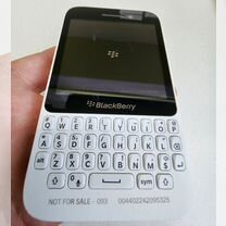 BlackBerry Q5, 2/8 ГБ