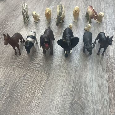 Фигурки животных пакетом