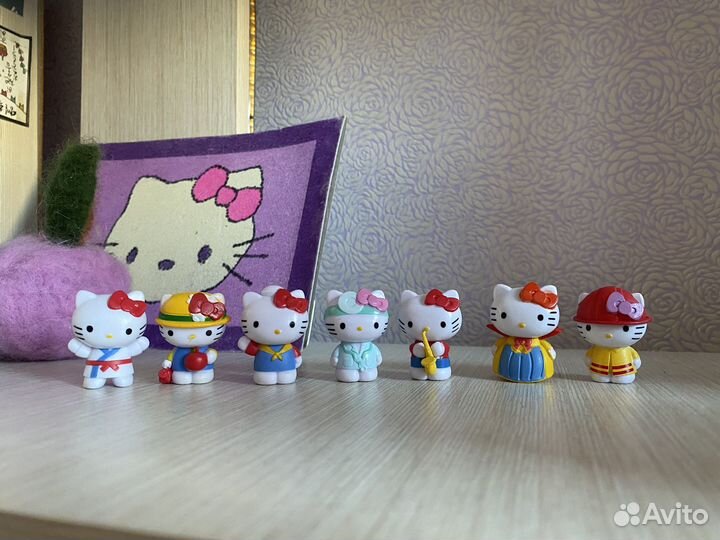 Hello kitty игрушка из яйца