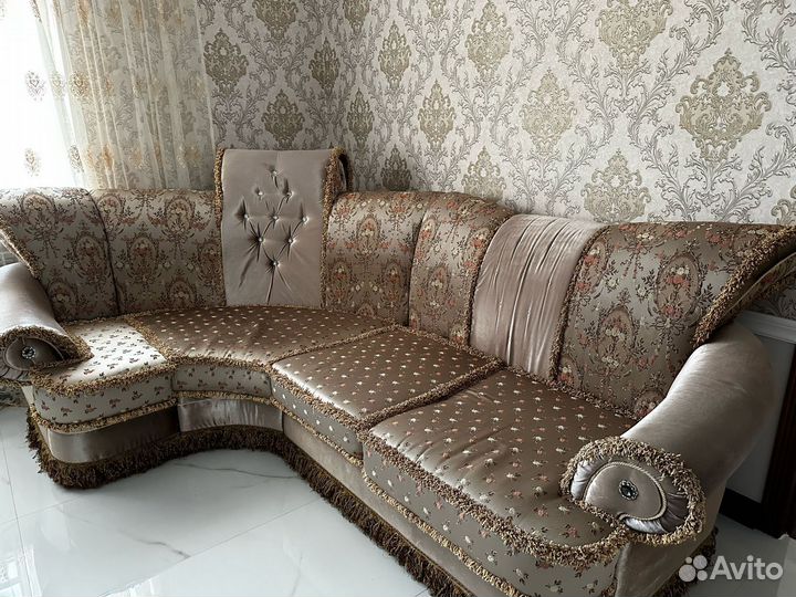 Угловой диван бу