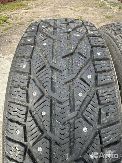 Kormoran SUV Stud 215/65 R16
