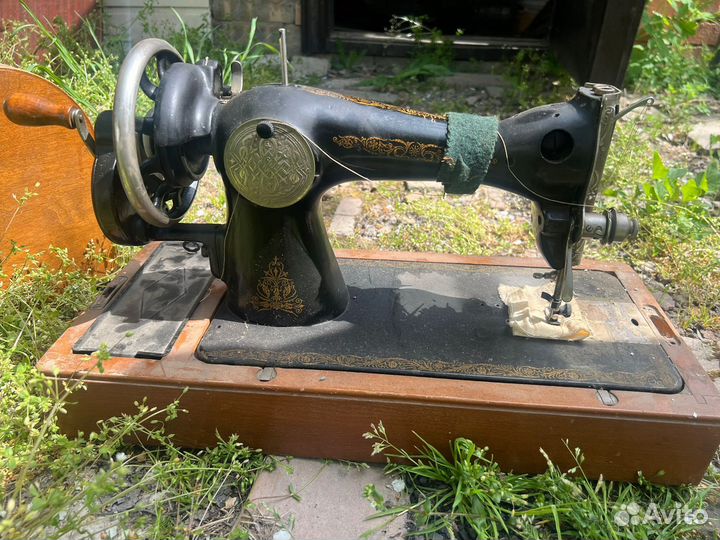 Швейная машина Подольск ручная