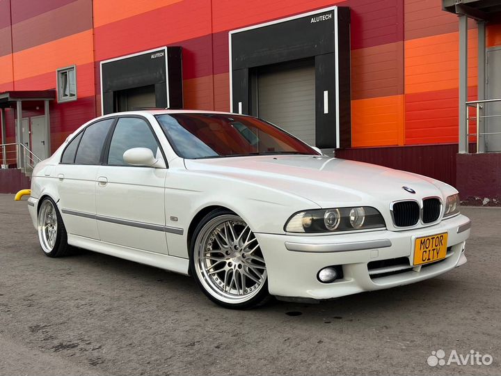 В разбор из Японии Bmw 525I E39 M54B25 2.5 256S5
