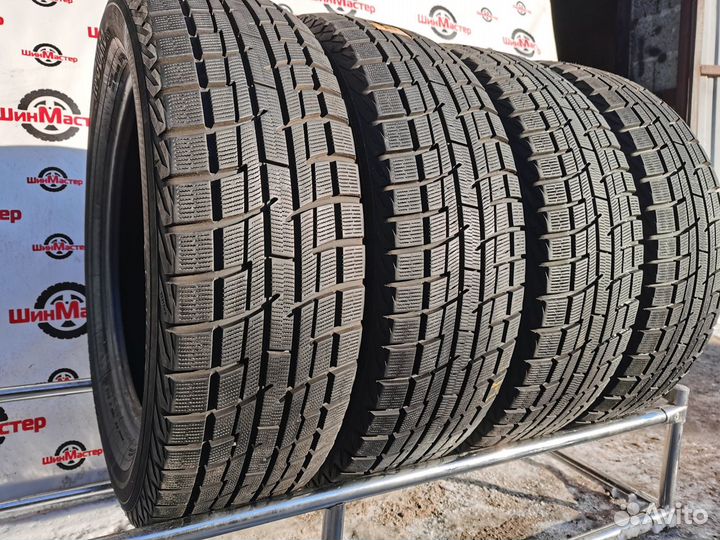 Yokohama Ice Guard IG50+ 215/60 R17