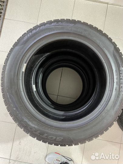 Pirelli Winter Sottozero 210 Serie II 205/65 R17 96H