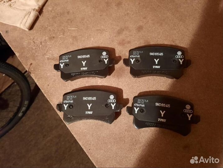 Задние тормозные колодки VAG