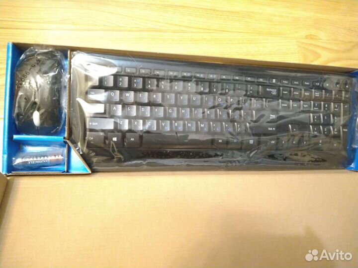 Беспроводные Клавиатура и мышка