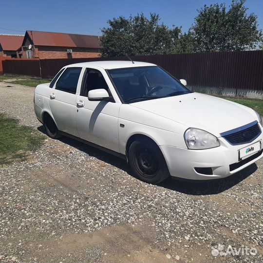 LADA Priora 1.6 МТ, 2013, 300 000 км