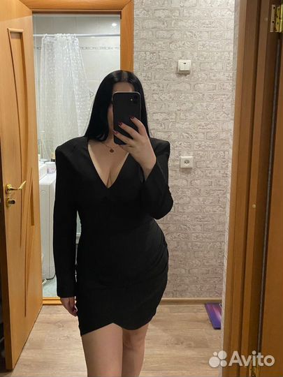 Вечернее платье 46 размера черное новое
