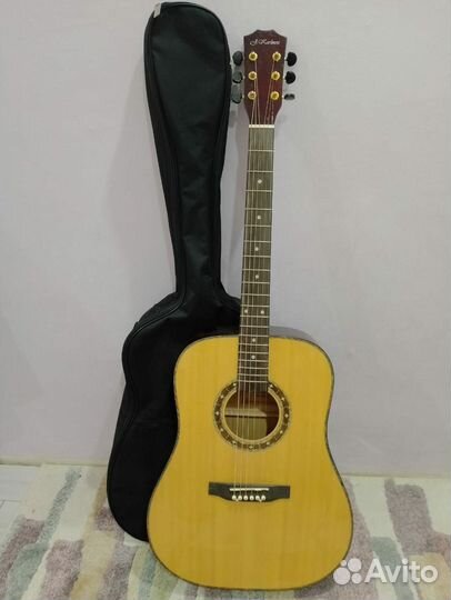 Акустическая гитара