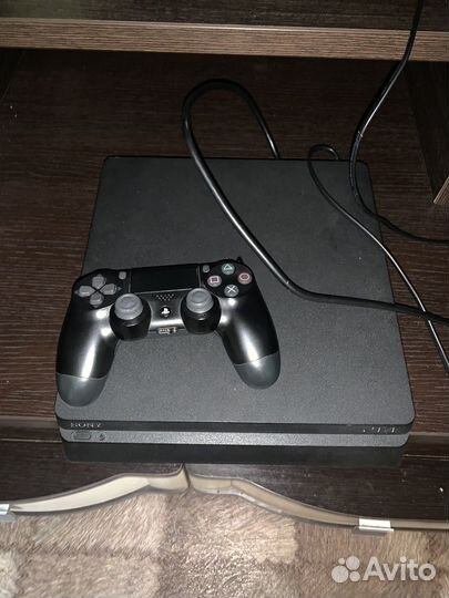 Sony PS4 slim