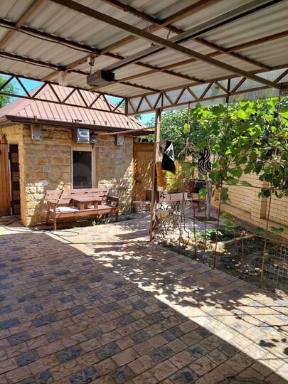 Коттедж 188 м² на участке 3 сот.