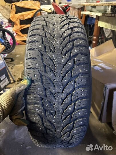 Nokian Tyres Hakkapeliitta 9 SUV 235/60 R18