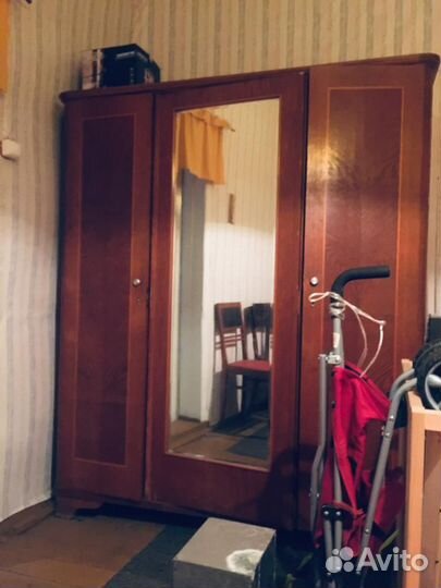 Антикварная и винтажная мебель