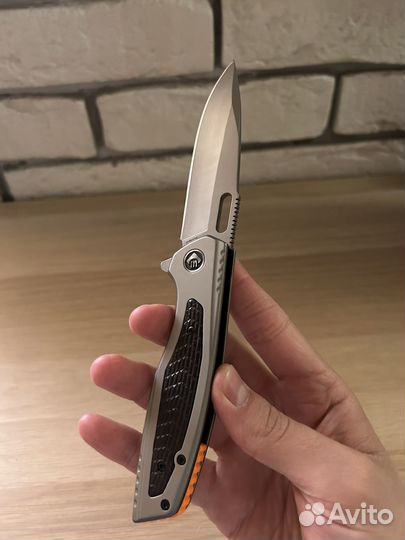 Складной нож из стали D2