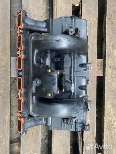 Впускной коллектор M54B25 BMW e60