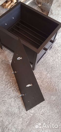 Коптилка горячего и холодного копчения